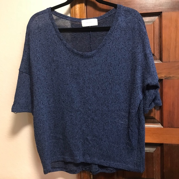 Light weight blue blouse - Picture 1 of 2